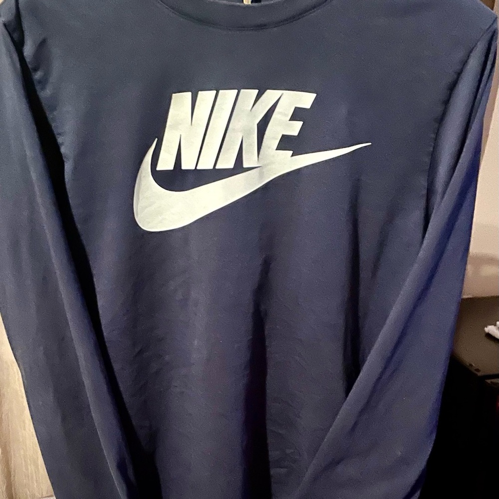 Nike Men's Navy Long Sleeve Tee